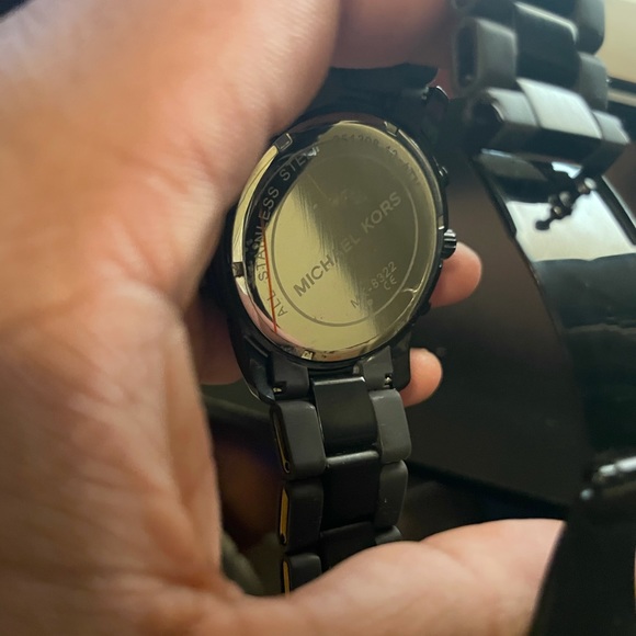 Michael Kors Watch MK8322 - Picture 2 of 2